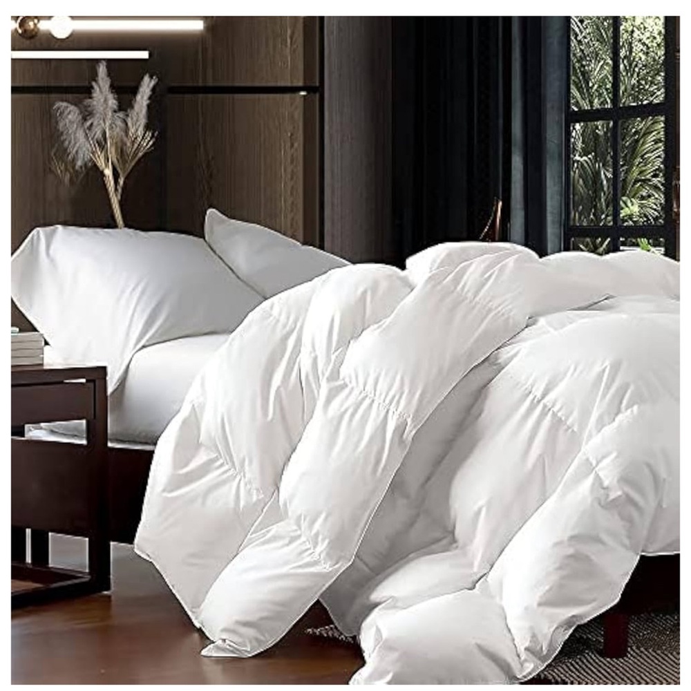 KRT Luxurious 100% Goose Down Comforter Queen